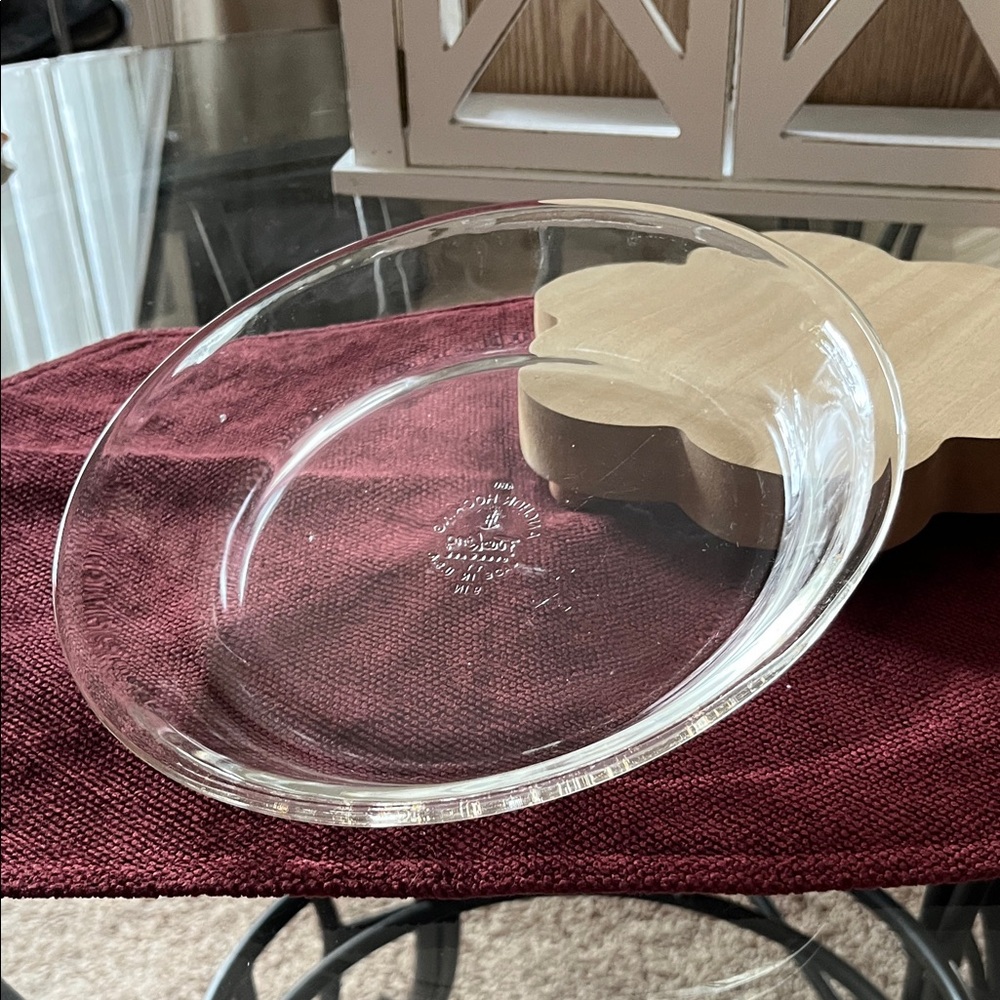 Anchor Hocking Clear Glass Pie Dish, 9”